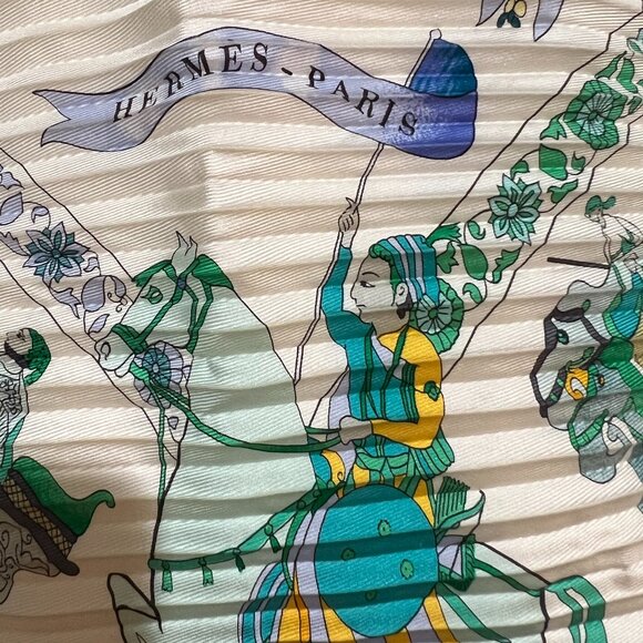 Hermes Fantaisies Indiennes Silk Plisse Scarf Loic Dubigeon 1986 VIntage Ivory - Picture 15 of 16
